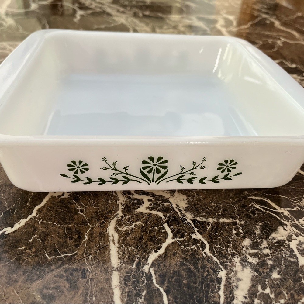 Vintage 8” Square Glassbake Casserole Crazy Daisy Pattern, #J2428